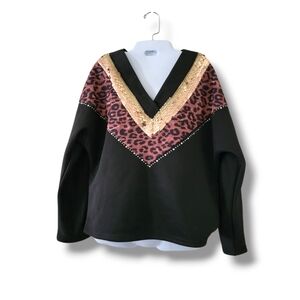 ChicMe | NWOT Black Gold Sequins Leopard Print Color Block Sweatshirt (SIZE M)